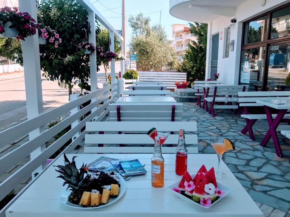 Family Hotel Haruni Ksamil Exteriör bild